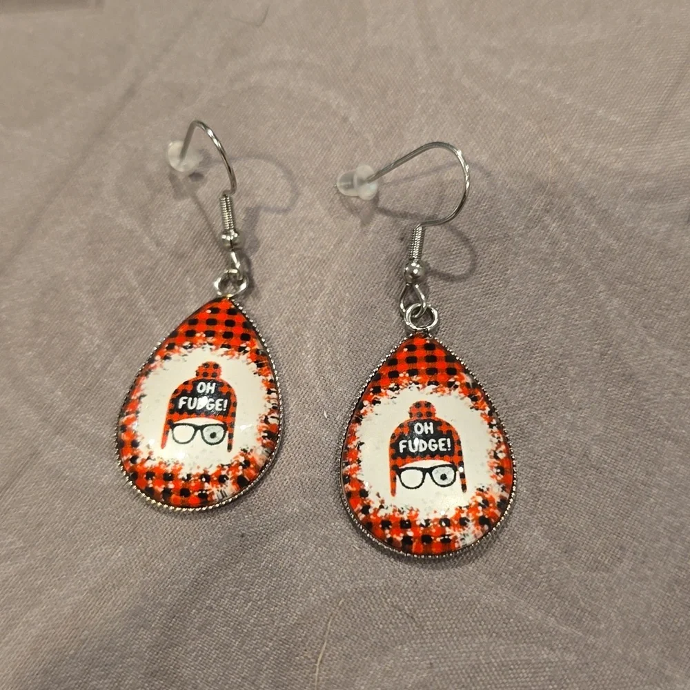 ❤️10/$20 New a Christmas story earrings